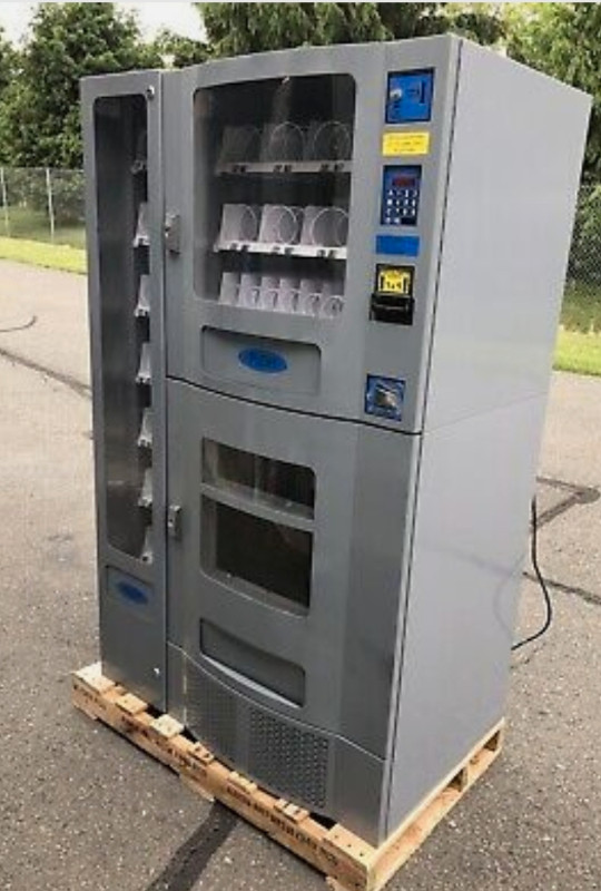 ✅★☆★❇️FREE COIN MECH!!SEACO VENDING MACHINE, MUST GO ASAP!❇️★☆★✅ in Other Business & Industrial in City of Toronto - Image 3