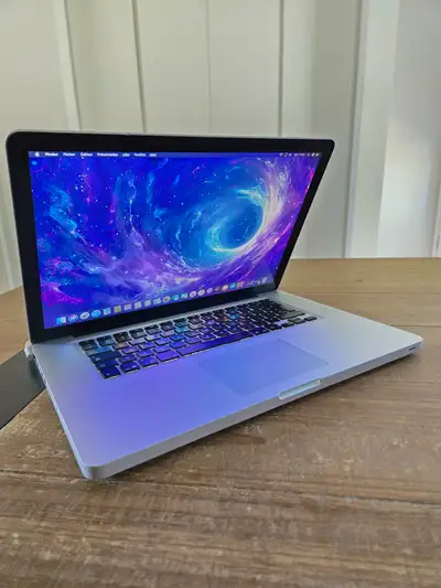 Macbook Pro Mid 2012 15" | Intel i7 | 16 Gb RAM | SSD 256 Gb, View more