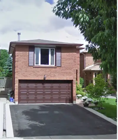 *Basement studio apartment in Maple, Vaughan available for rent*