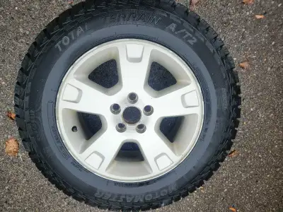 Single 17" Ford Alloy Wheel. Very Good Condition. From 2003 Ford Explorer - Eddie Bauer Edition. Per...