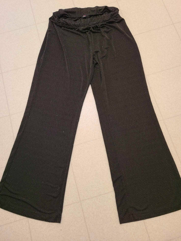 Women's Comfy Palazzo Pants- Ardene Size X- fit like XL in Women's - Bottoms in Grande Prairie