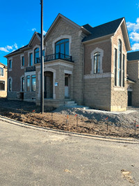 Brand new house available for rent/lease in Brampton