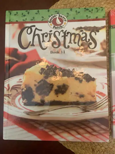 NEW BEAUTIFULLY ILLUSTRATED GOOSE BERRY BAKING CHRISTMAS BOOKS , View more