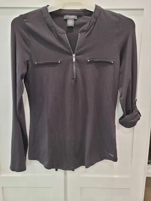 TAHARI TOP 