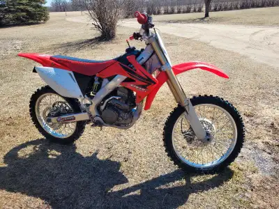 2007 Crf250r with engine rebuild done by Capitol Motosports 43 hours ago. I have receipts to prove i...