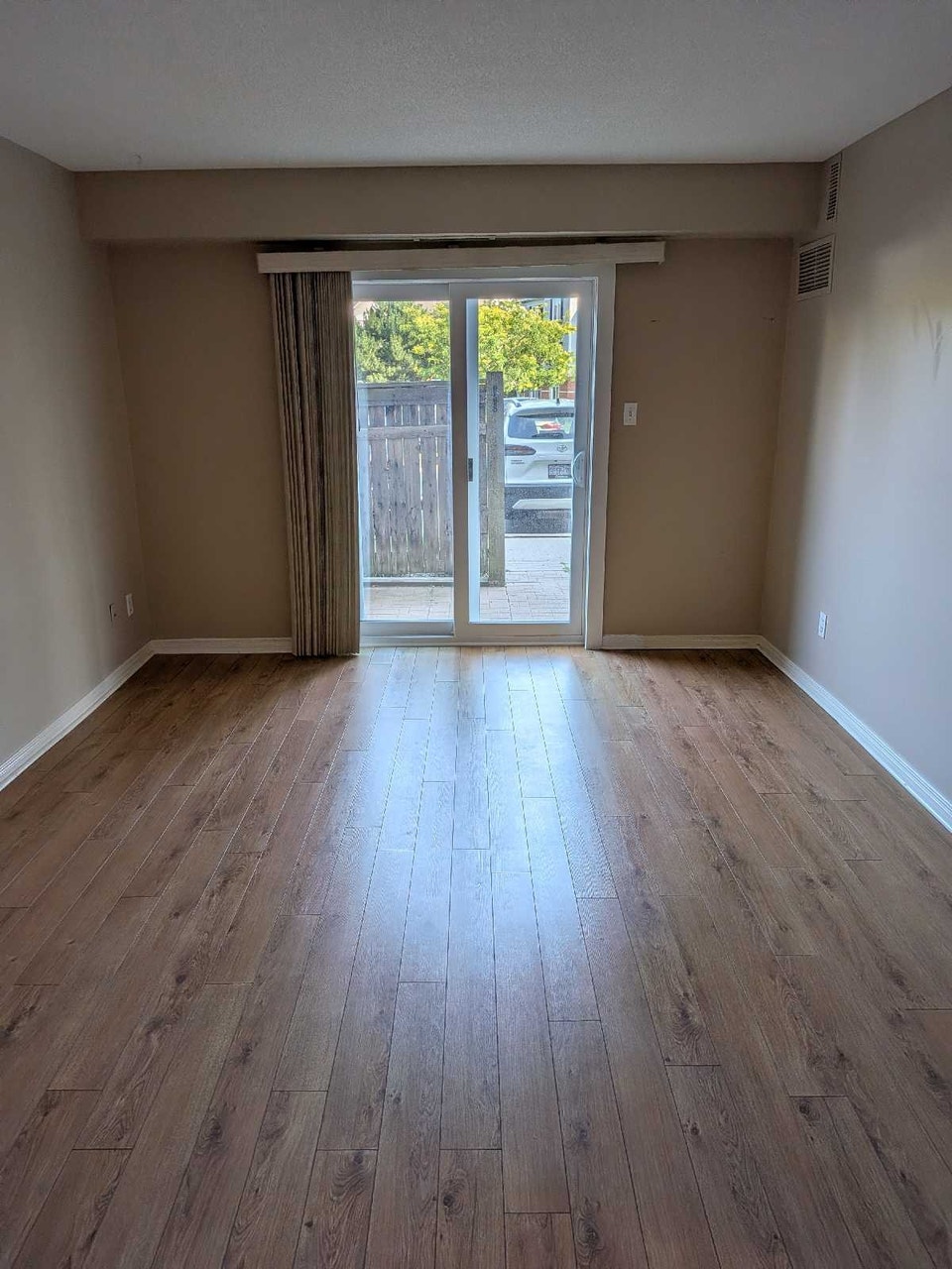 All-Inclusive ground floor one bedroom, one bath, one parking 1