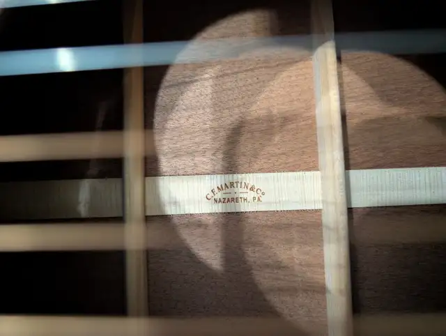 Guitar martin D15 in Guitars in Sherbrooke - Image 7