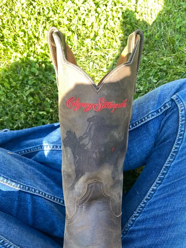 (NEGOTIABLE PRICE) Calgary Stampede Women's Cowboy Boots in Women's - Shoes in Red Deer - Image 6