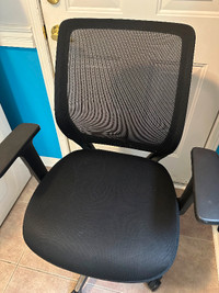 Staples Ergo Office Desk Chair with mesh back
