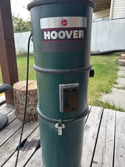 Powerful Hoover S5673 central vacuum unit is dark green. This model has a 120V, 60Hz, 11.0A motor. I...