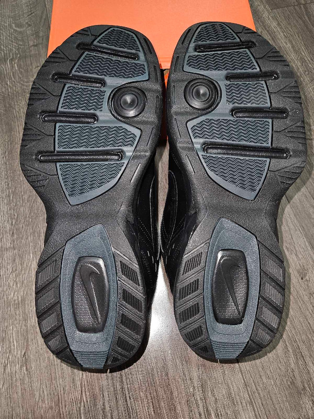 BRAND NEW/ UNUSED Men's size 11 Nike Black Air Monarchy  IV 4E  in Men's Shoes in Winnipeg - Image 2