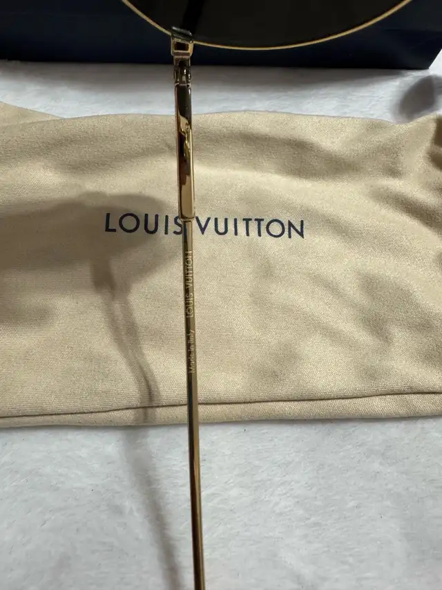 Louis Vuitton Gold and Black Sunglasses in Other in City of Toronto - Image 11