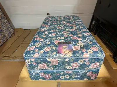 Twin (single) mattress/boxspring set…VERY GOOD CONDITION…ONLY $50 (I have 2 sets). Please TEXT me at...