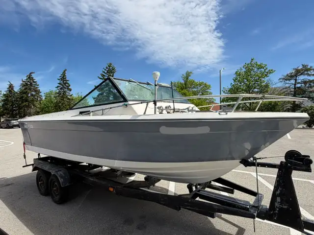 Fibre glass GREW 20' FISHING BOAT – BEST OFFER TAKES IT! Selling in Powerboats & Motorboats in Mississauga / Peel Region - Image 2