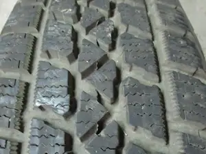 215 65R16 ARCTIC CLAW SNOW TIRES in Tires & Rims in City of Toronto - Image 7