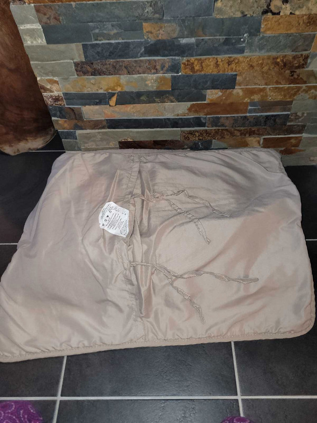 Solid Texture Quilt Set in Bedding in Oshawa / Durham Region - Image 4