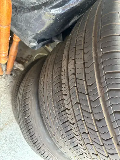 All season tire 195/65R 15 good condition price negotiable