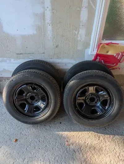 4 winter tires and steel rims. Michelin X-Ice size 225/60/R18. Rims are OEM. Part number 04895425AE....
