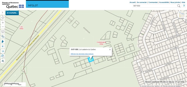 Wooded residential land / Terrain résidentiel boisé — photo 2