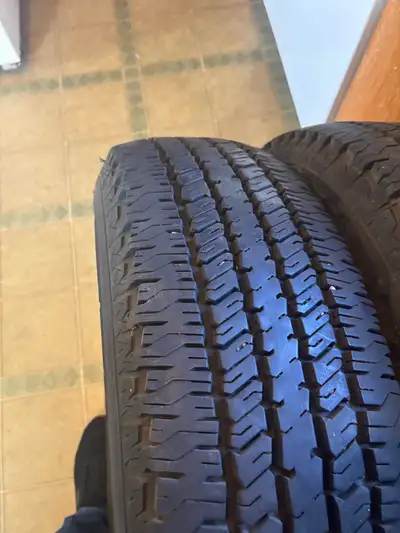 235/75/ R17 tires $400 4200 klm on them pretty much brand new off a Ford F-150 Call or text 902 222...
