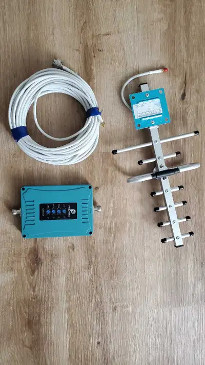 Yagi Cell Phone Signal Booster, View more