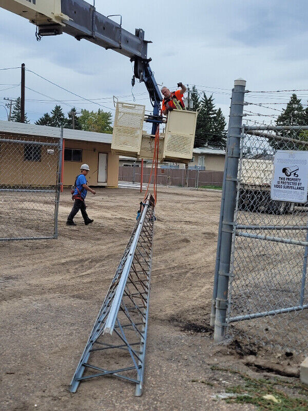 Antenna Tower,  Radio Tower, Wind Tower in Other in Calgary - Image 4