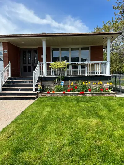 Basement of Bungalow with 1 bedrooms, bath, kitchen available for rent in Scarborough. Suitable for...