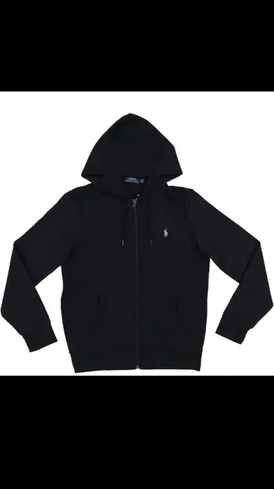 Brand new sweater Size: L