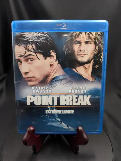 An F.B.I. Agent goes undercover to catch a gang of surfers who may be bank robbers. Director Kathryn...