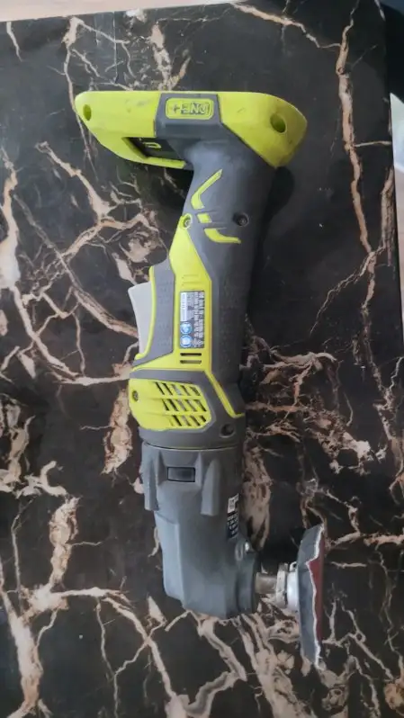 Ryobi 18V ONE+ Oscillating Multi-Tool with Battery - Great Shape in Power Tools in Calgary - Image 3