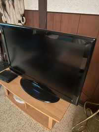 46” SAMSUNG TV.  GREAT CONDITION