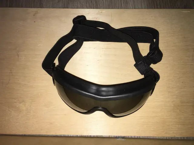 Bike goggles in Clothing, Shoes & Accessories in City of Montréal - Image 5