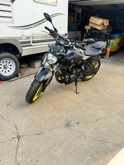 Im selling my 2017 Yamaha Fz07 because I do not have the time anymore to ride it. Well maintained, f...