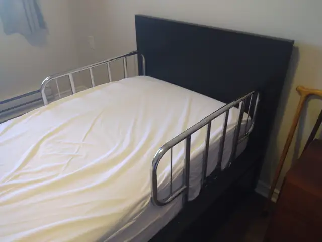 Drop Down Safety Bed Rails in Health & Special Needs in Oakville / Halton Region - Image 5