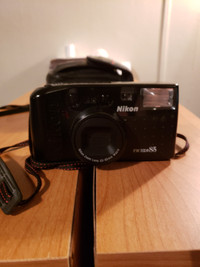 Nikon tw 85 zoom camera