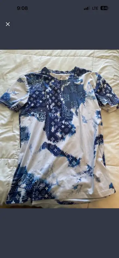 XL Louis Vuitton shirt, View more