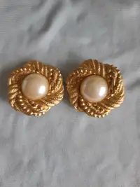 Pearl clip-on earrings - like new