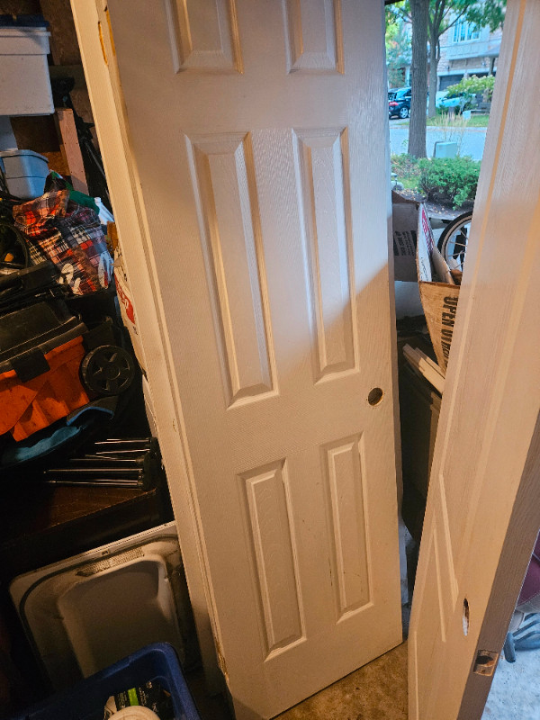 2-6 panel Hollow Core new (ish) interior doors 32" - 24" $50 ea in Windows, Doors & Trim in Oakville / Halton Region - Image 4
