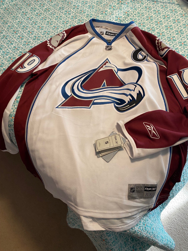Joe Sakic Colorado Avalanche signed sweater in Arts & Collectibles in Calgary
