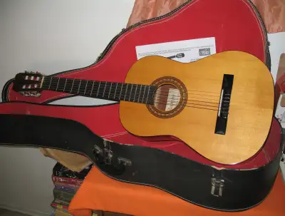 Guitar Acoustic Jasmine #JS341 With Case - Like New - A1, View more
