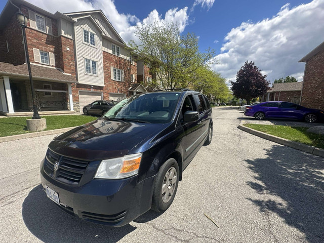 dodge caravan in Cars & Trucks in Hamilton - Image 3