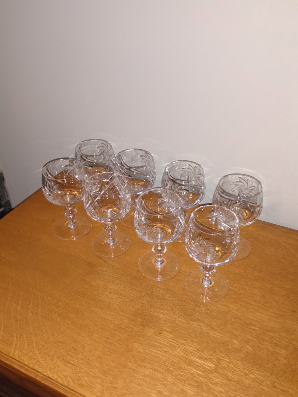 Vintage Pinwheel Bohemian Czech sherbert/shrimp cocktail glasses in Arts & Collectibles in Delta/Surrey/Langley - Image 2