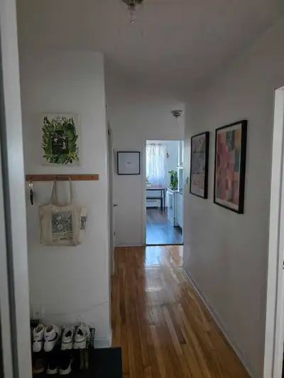 Bright 1-Bedroom Apartment – Steps from Honoré-Beaugrand Metro