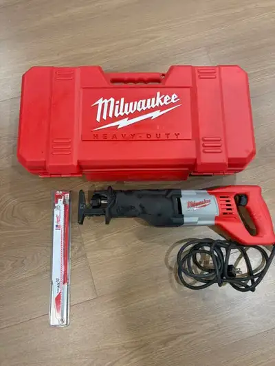 Milwaukee Heavy Duty Sawzall Reciprocating Saw, View more
