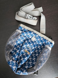 OllyDog treat bag! Mesh pockets, magnetic closure, clips & strap