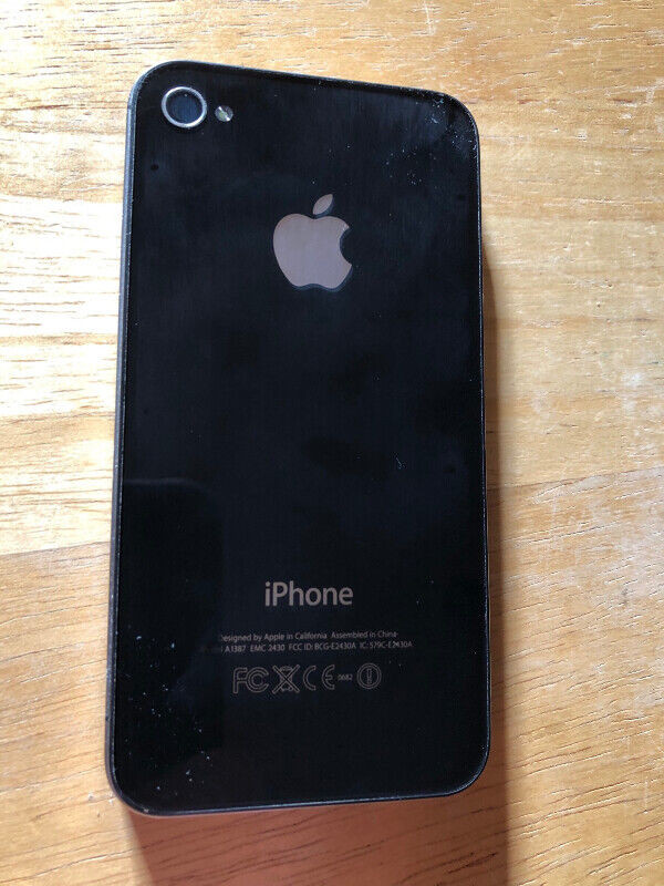 IPHONE 4 (16GB) NO WIFI in Cell Phones in Moncton - Image 2