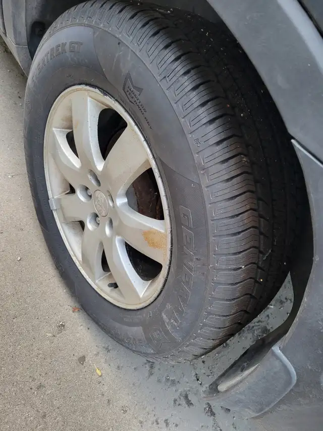 Kia Sorento summer rims and tires in Tires & Rims in Regina - Image 4