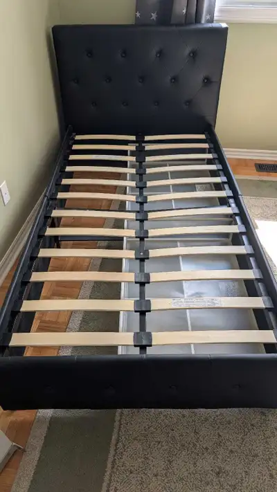 Twin/Single dark brown bed frame in excellent condition. Purchased from Wayfair about 4 years ago fo...