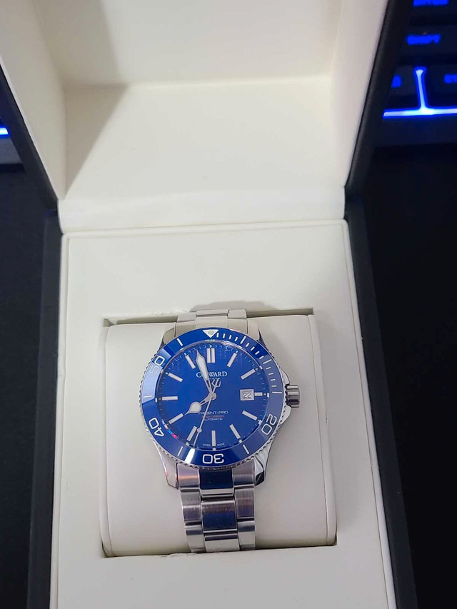 Christopher ward c60 trident pro 600 43mm automatic  dans Bijoux et montres  à Laval/Rive Nord