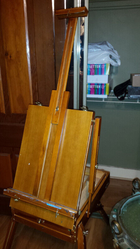 WOODEN PORTABLE PAINTING BOX STAND in Arts & Collectibles in Stratford - Image 2